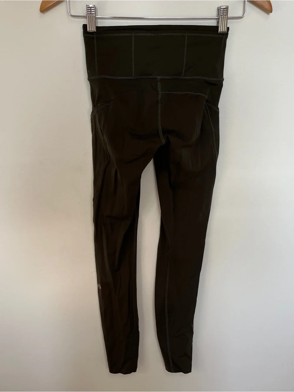 Lululemon Fast & Free Army Green Cropped Legging Size 2